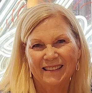 Meet your Posher, Diane